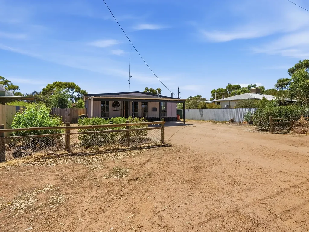 53 Muluckine Road, Muluckine, WA 6401