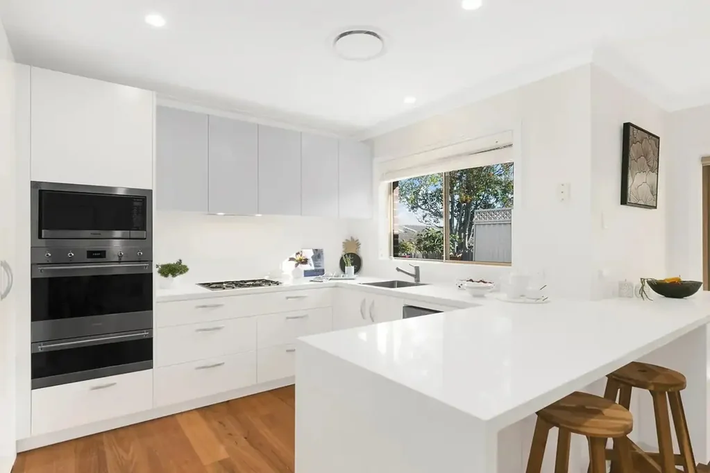 Eastwood 3chambre Renovated Eastwood Villa with Generous Backyard Retreat