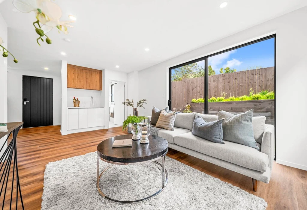 Brand-New 3-Bedroom Home Plus Study In Sunnynook