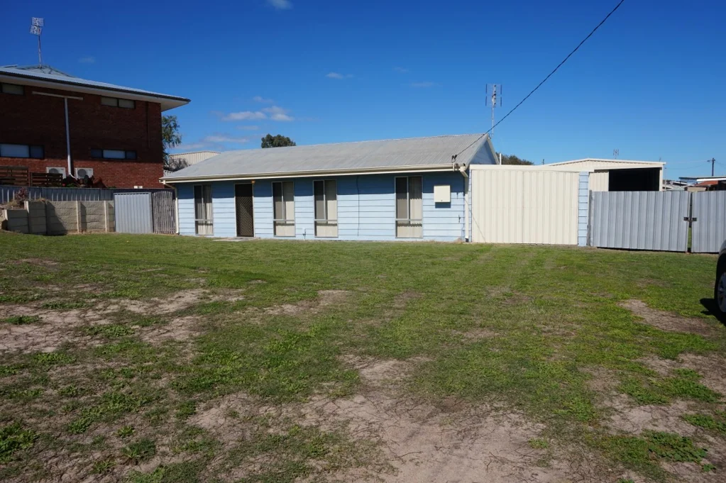 5 Hendy Street, Port Denison, WA 6525