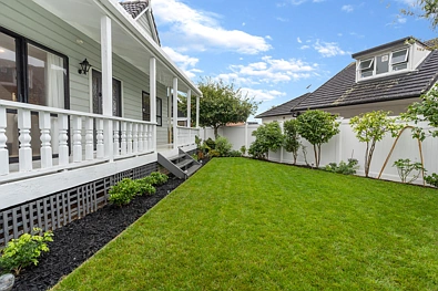 Unbeatable Location - Spacious Home