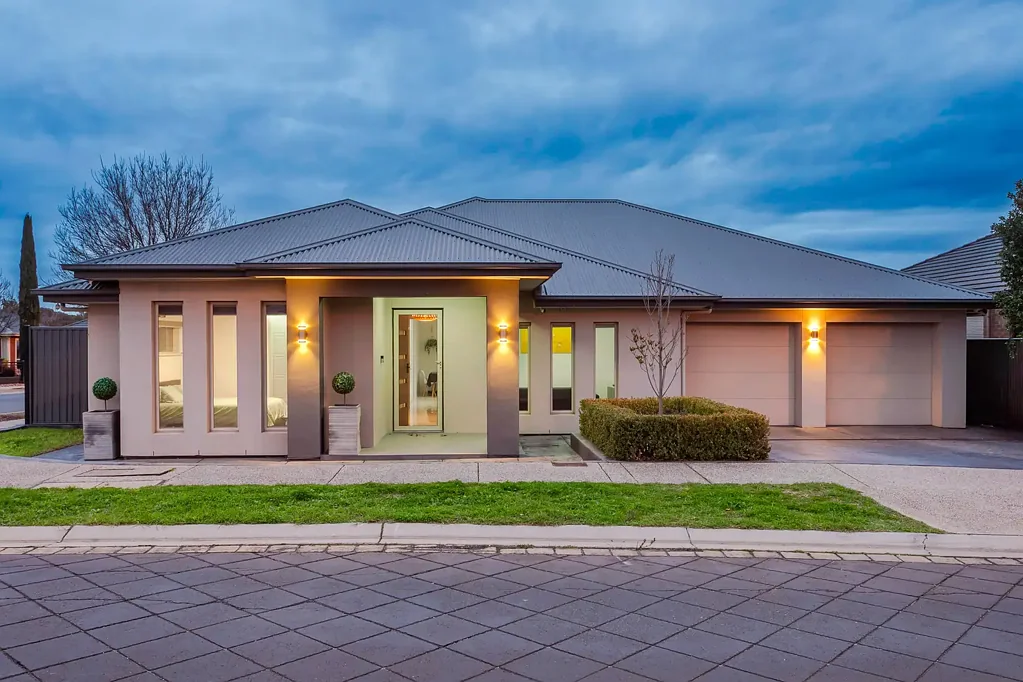 1 The Avenue, Blakeview, SA 5114