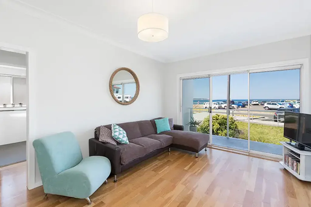 Modern Two Bedroom Apartment With Ocean Views