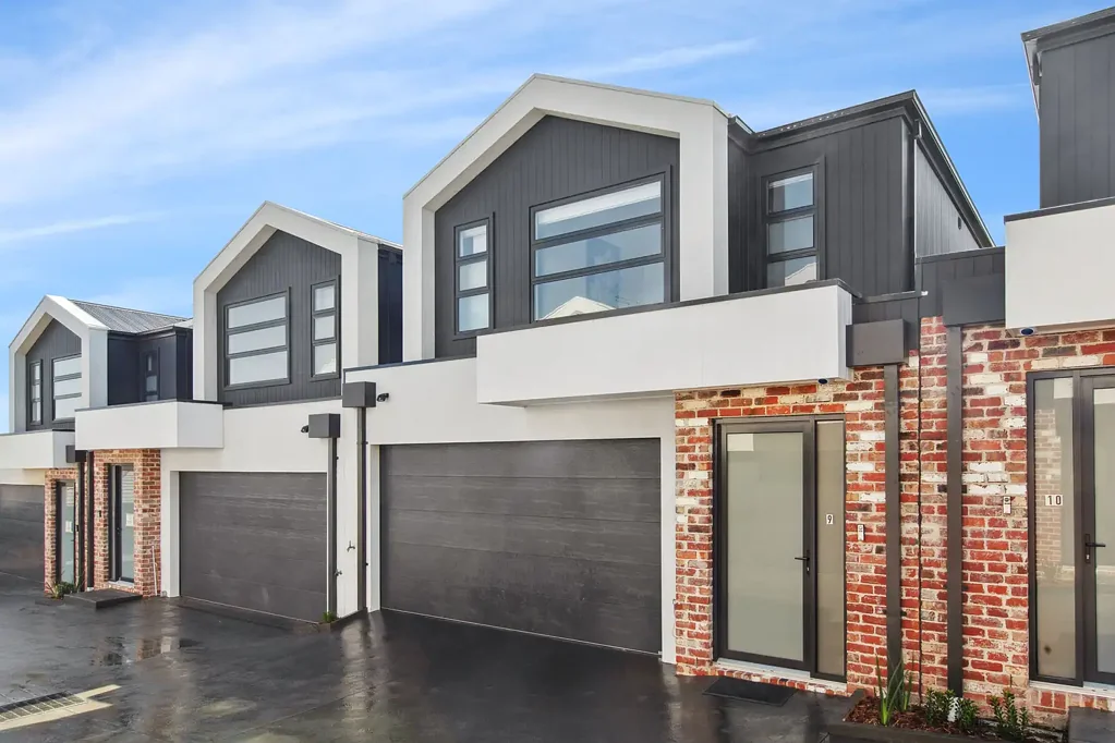 Brand NEW 3 Bedroom Townhome
