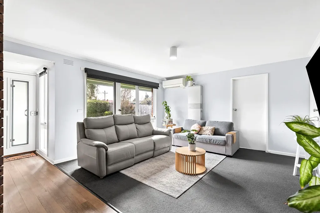 Immaculate Unit in the heart of Geelong West