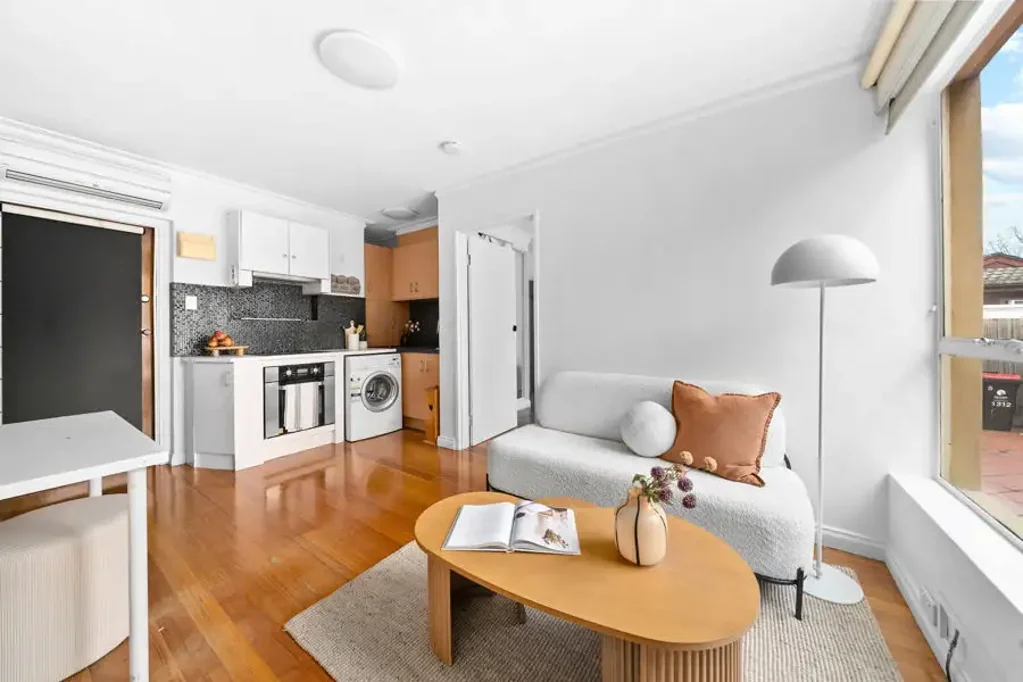 Fawkner 1 Bedroom Ground Floor, Large Courtyard