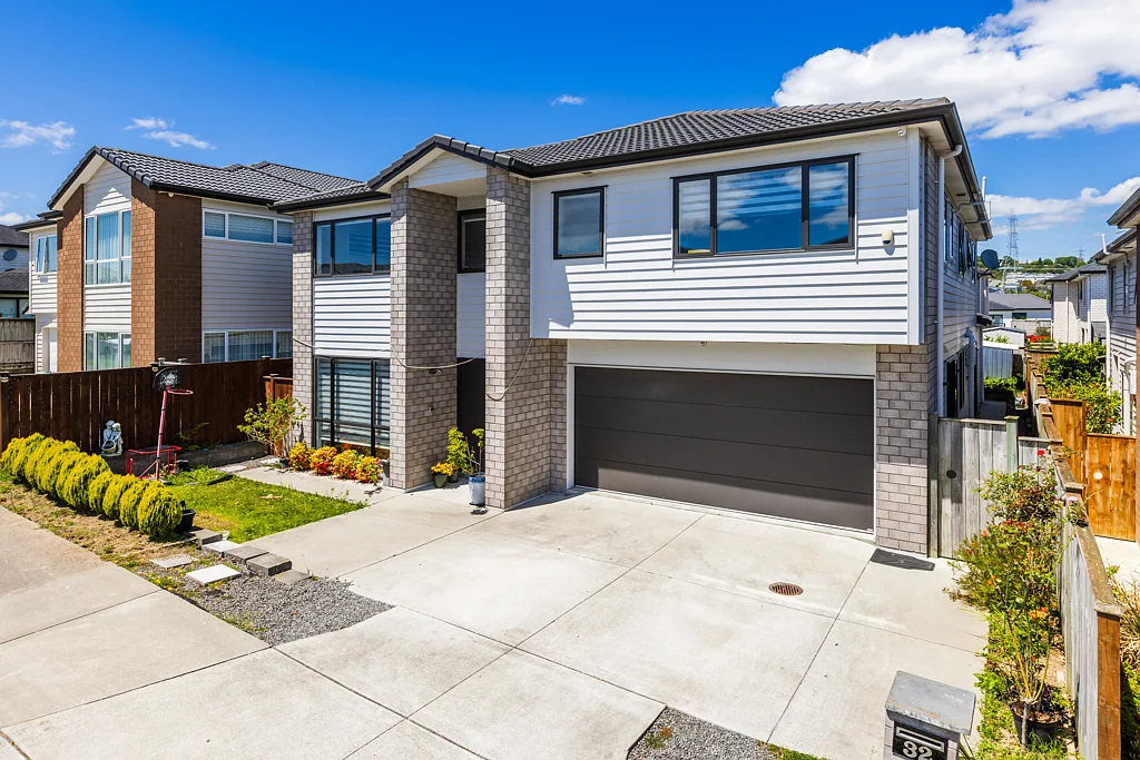 32 Carrickdawson Drive, Flat Bush, Manukau City, Auckland