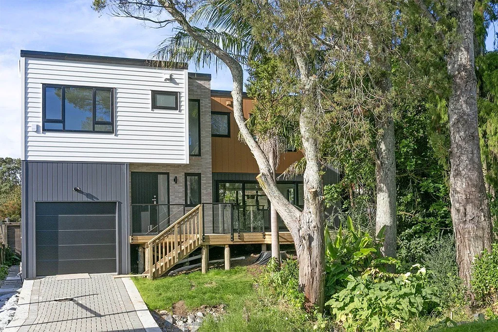 Brand New 4-Bedroom Family Home Surrounded by ...