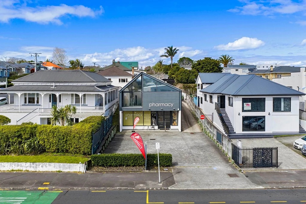 Mount Eden MODERN MEDICAL SPACE