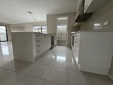 12 Sunmoth Road, Craigieburn, VIC 3064, 4 habitaciones, 2 baños, House