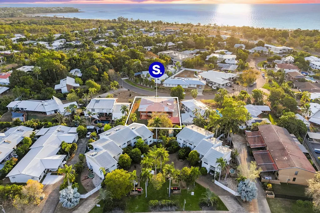 Brinkin 6房  Two Homes in One! in Prestige Brinkin address with views!