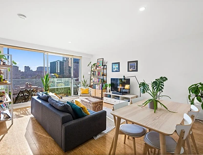 711/1 Bouverie St, Carlton, VIC 3053, 2 ਕਮਰੇ, 2 ਬਾਥਰੂਮ, Apartment