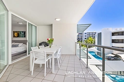 303/10 Leeding Terrace, Caloundra