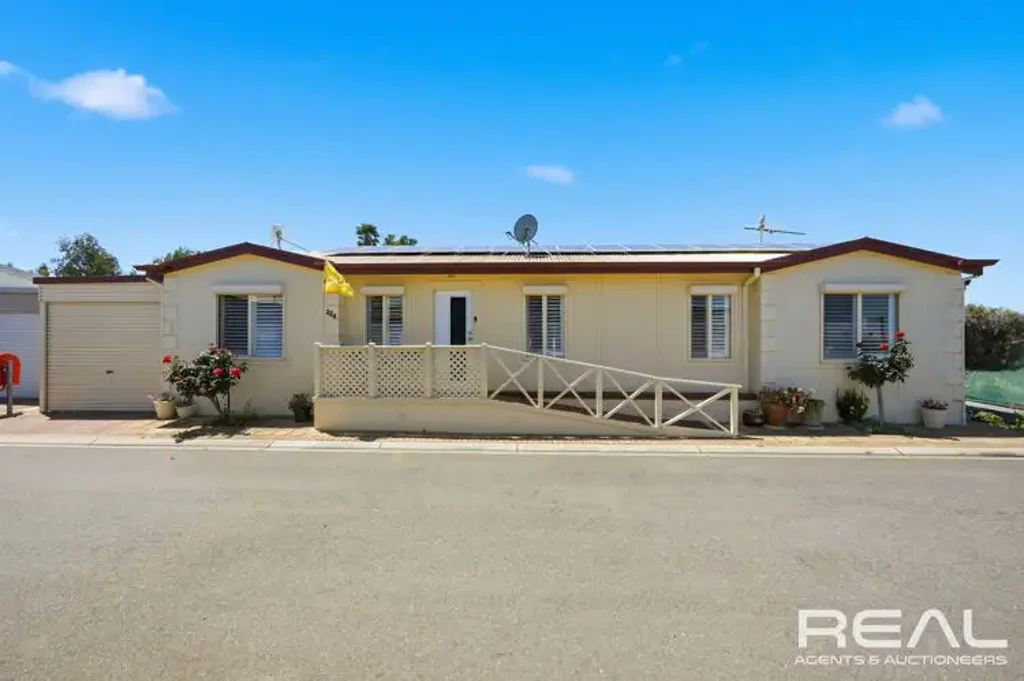 Waterloo Corner 3部屋 226 Sheoak Street, The Palms Residential Park