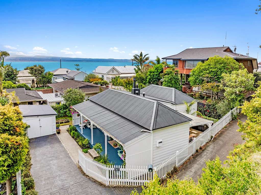 Napier Hill 3ਬੈੱਡਰੂਮ Historic Ahuriri Charm Meets Modern Comfort