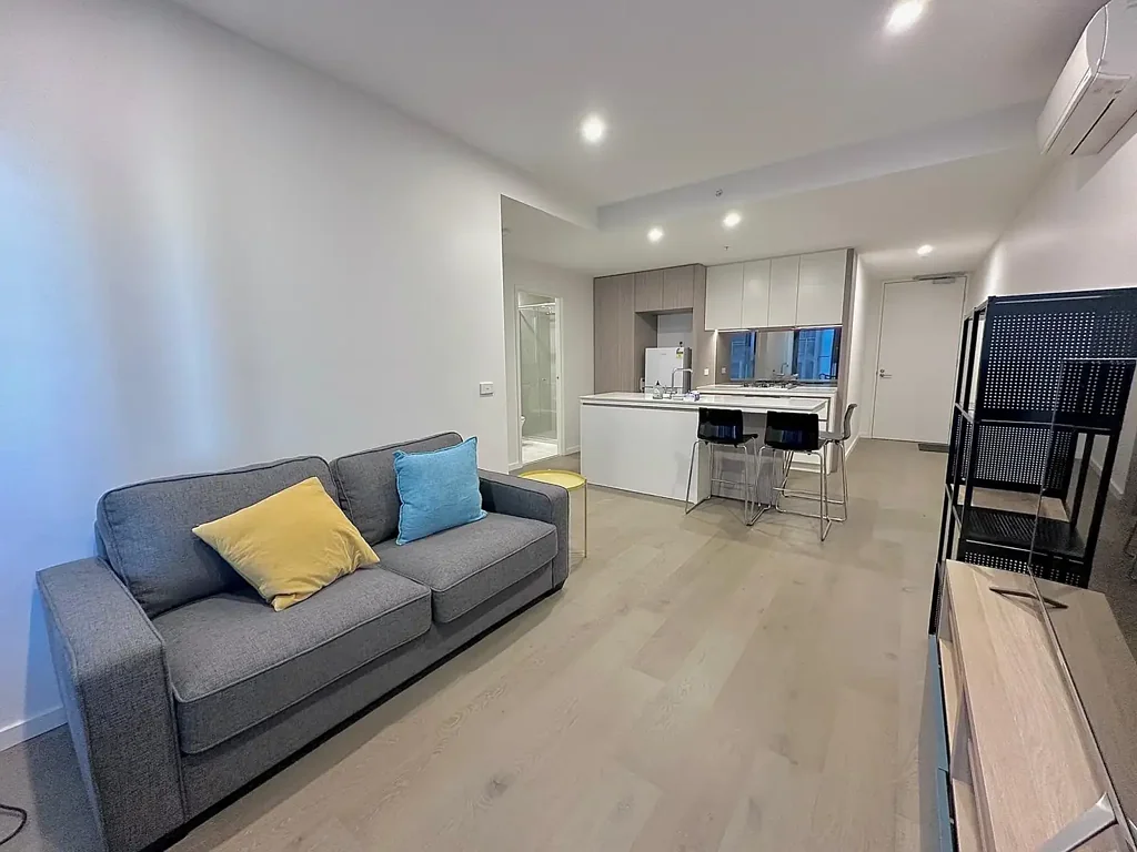Apartment with City Views in Prime Southbank Location