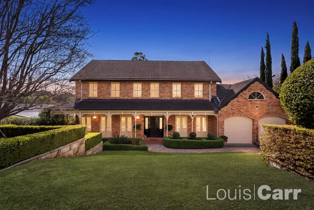 West Pennant Hills 5બેડરૂમ Show Stopping: Hamptons-Inspired Grand Entertainer with North-to-Rear 1,049m2