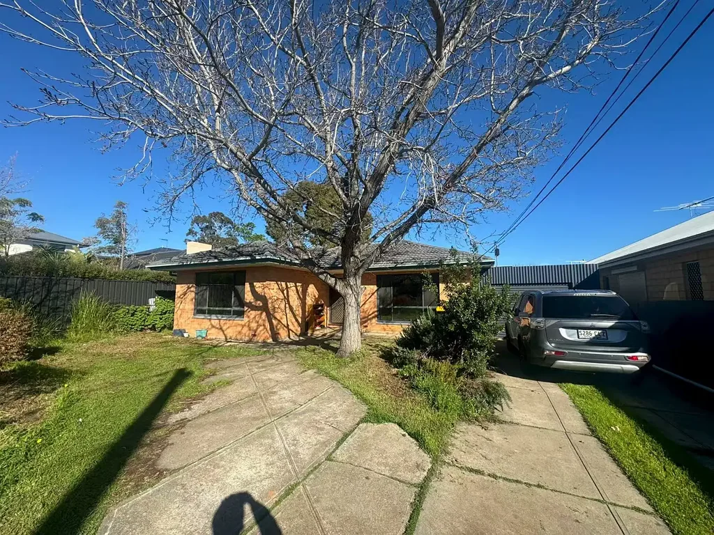 Spacious & Well-Maintained Family Home in a Prime Location