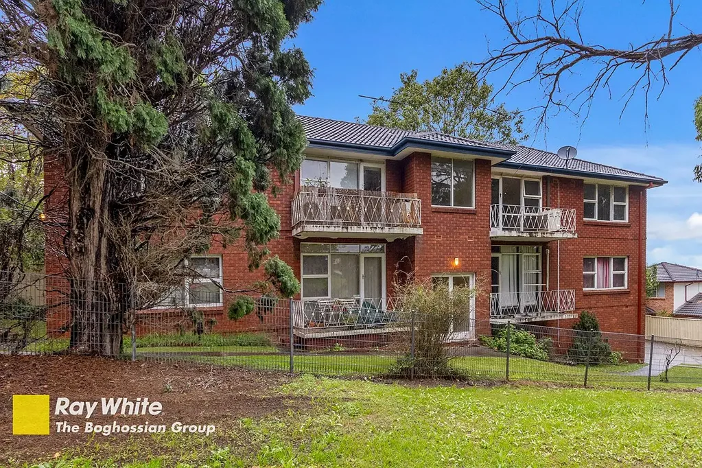 3/21A Farnham Avenue, Roselands, NSW 2196