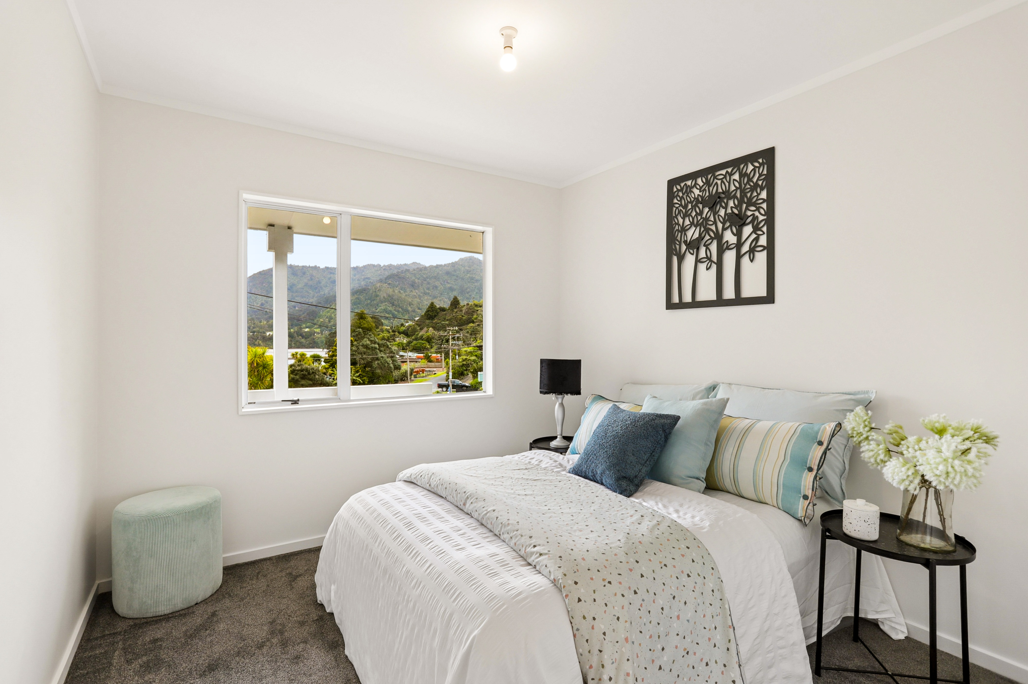 37 Foster Avenue, Huia, photo 11