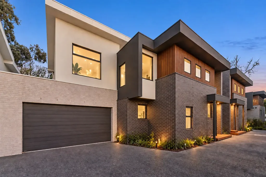 Seaford 3Kwarto Light-Filled Luxury Steps from Seaford's Best