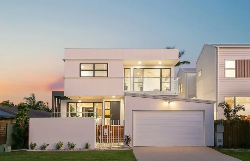 24 Pipit Parade, Burleigh Waters, QLD 4220