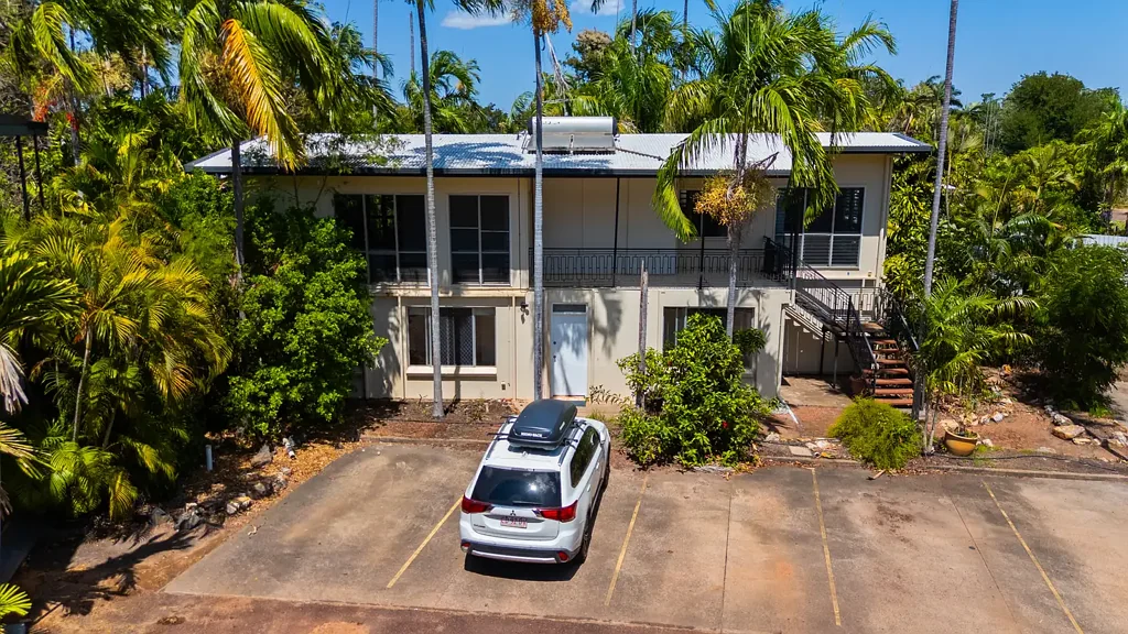 Nightcliff 7房  TWO HOMES. ONE VERY UNIQUE NIGHTCLIFF OPPORTUNITY.
