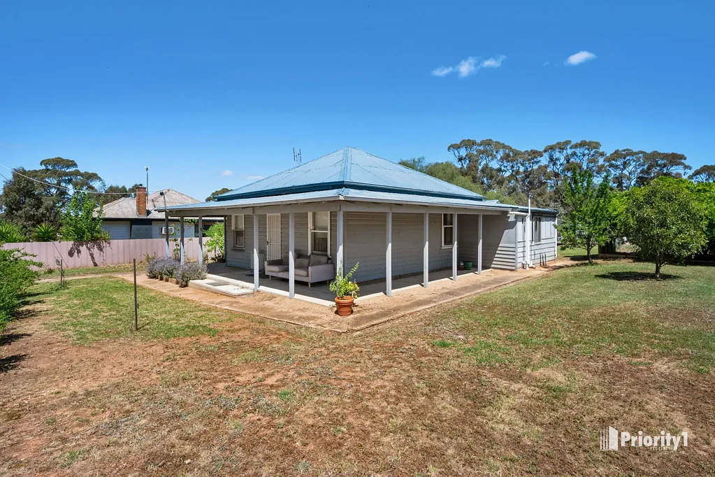 Wedderburn 3房  HAVE YOUR OWN LITTLE FARM RIGHT IN TOWN