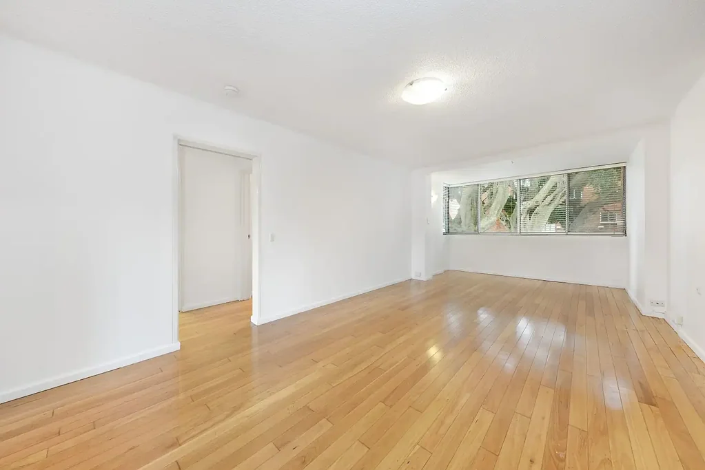 North Facing, Spacious and Quiet Apartment