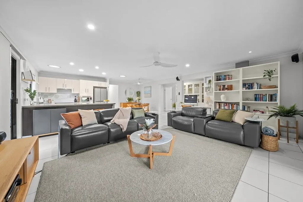 Upper Coomera 3ห้องนอน IMMACULATE 3 BED DUPLEX! - PERFECT FOR 1ST HOME BUYERS OR INVESTMENT
