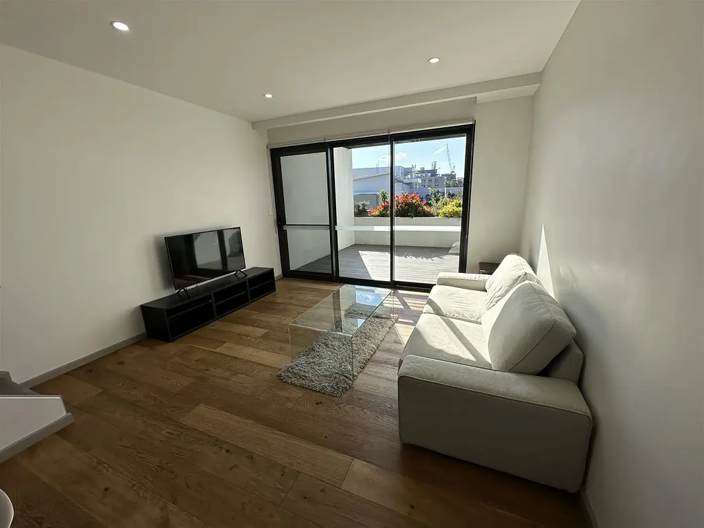 Fully Furnished Stunning Oversized Split-level Two Bedroom Apartment