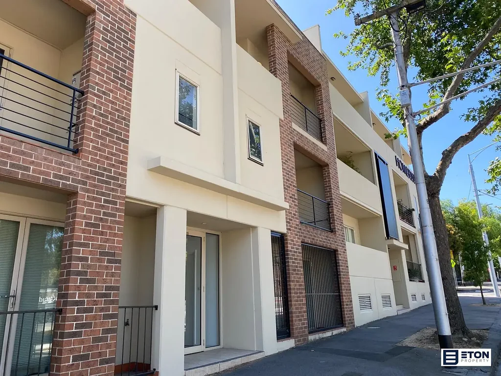 One in a million! Two storey one bed townhouse in secure complex
