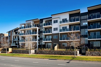 Denman Prospect 2房  Elevated Ground-Floor Living with Expansive Courtyard, Black Mountain Outlook & Strong Investment Appeal