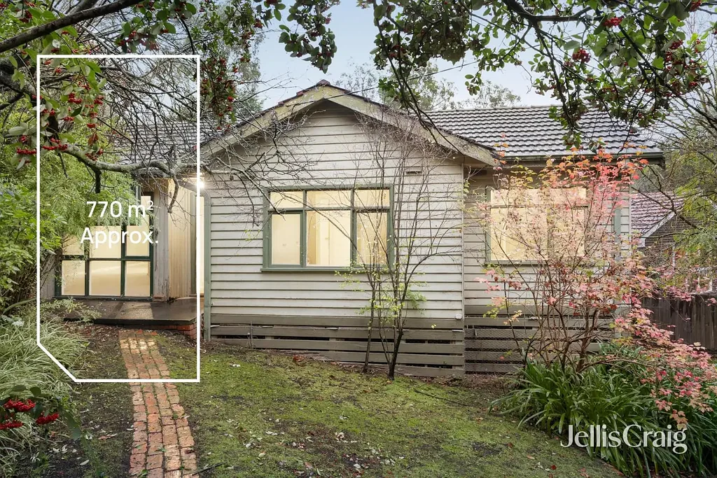Eltham 3Kwarto Substantial Corner Allotment with Exciting Future Prospects