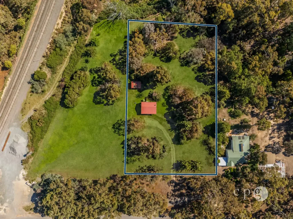 Elphinstone 1房  Peaceful Bushland Living with Room to Move