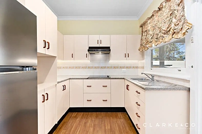 13 Clarence Street, Tenambit, NSW 2323, 3 slaapkamers, 1 badkamers, House