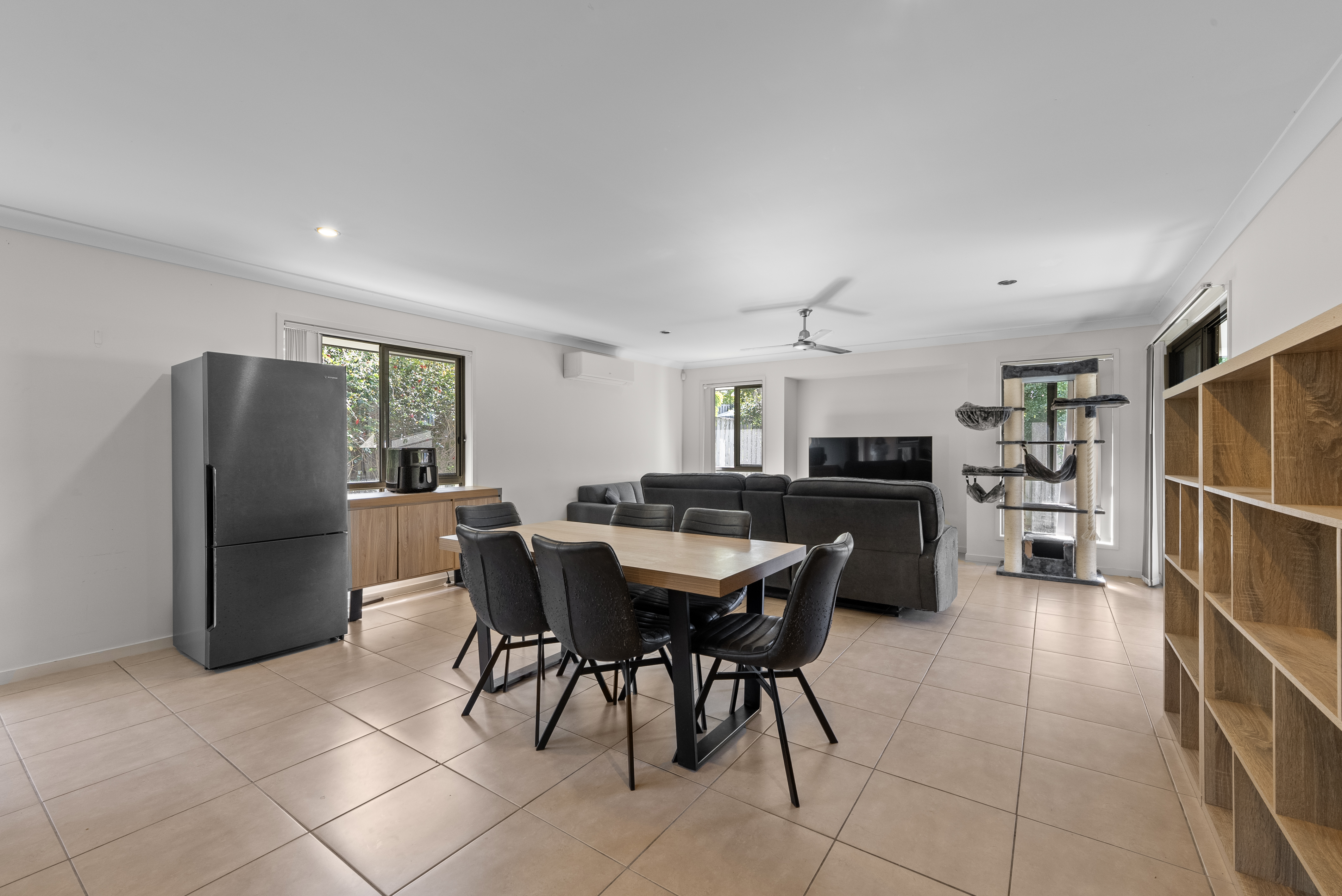 5 MORNING SUN CT, MAUDSLAND QLD 4210, 0 rūma, 0 rūma horoi, House