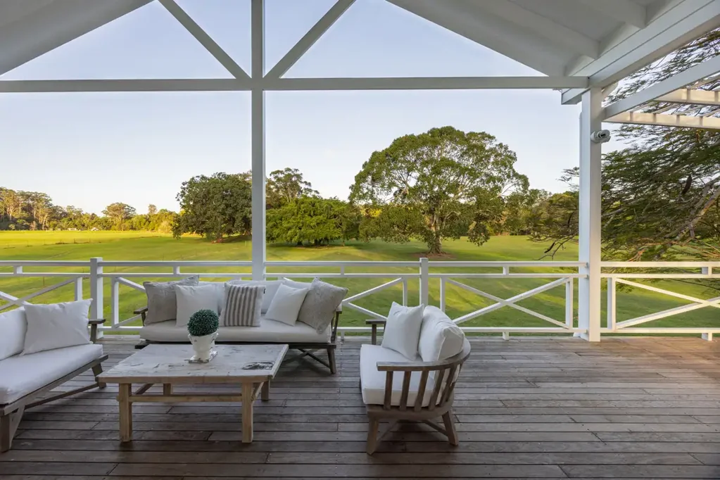 Tallebudgera 4房  Timeless Acreage Tranquillity and Charm on Tallebudgera Creek