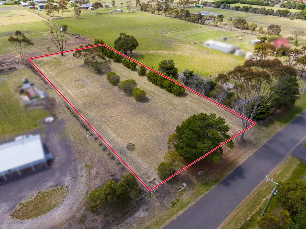 Lethbridge Lifestyle 1 Acre Block in Lethbridge - 4037m2