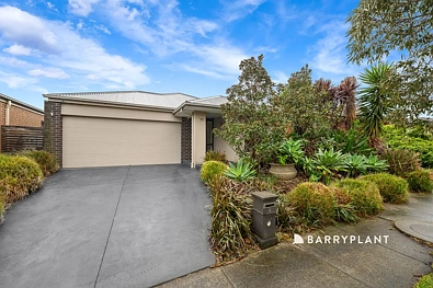 Clyde North 3 Slaapkamer Quality Metricon Home In Prestigious Berwick Waters Estate!