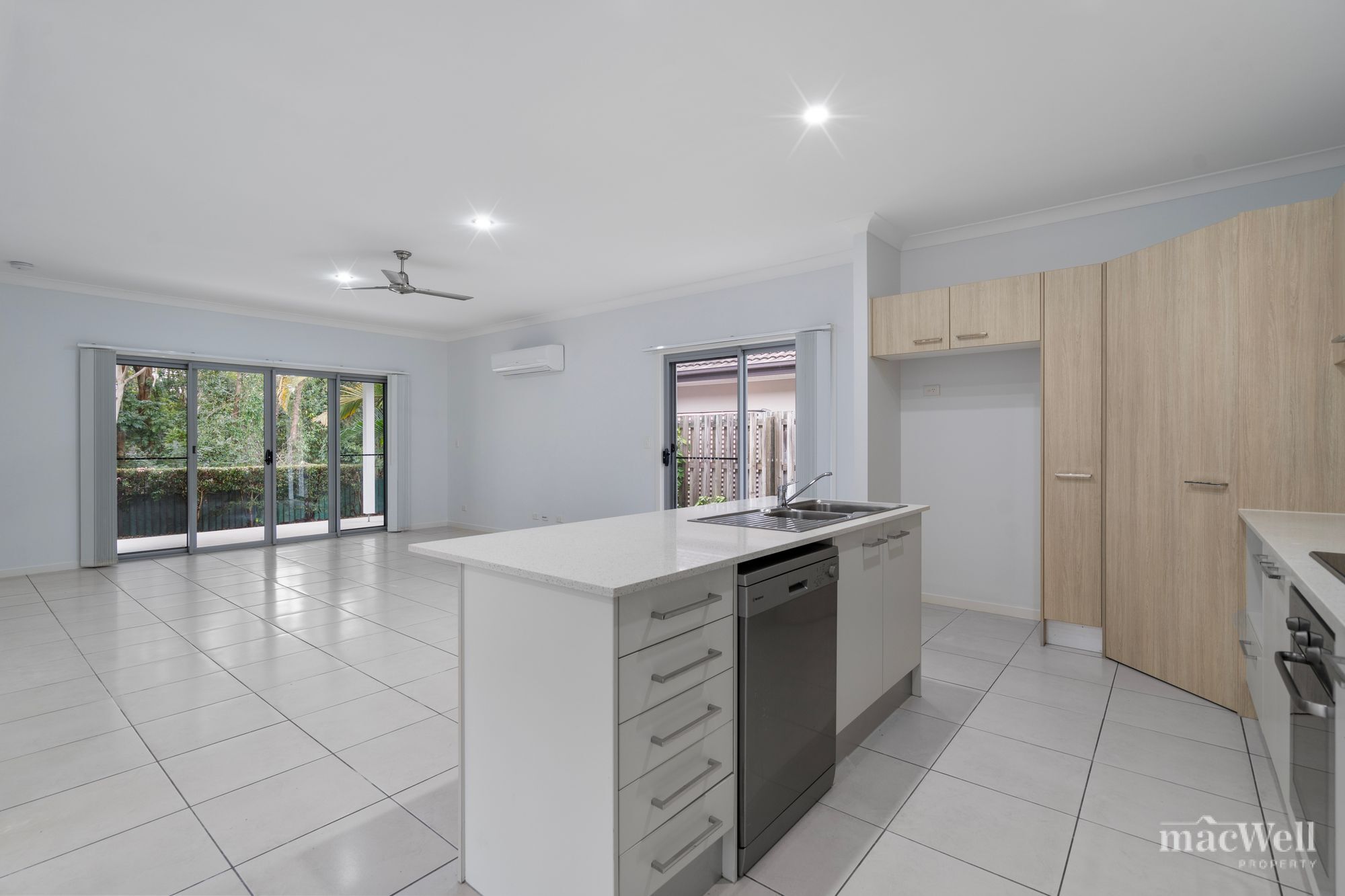 9 GLENWOOD GREEN CT, MUDGEERABA QLD 4213, 0 Bedrooms, 0 Bathrooms, House