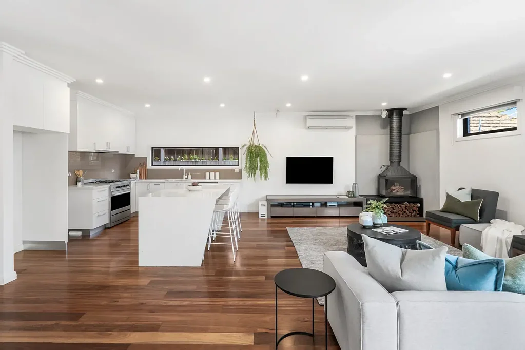 Lower Plenty 4chambre Haven of Sophistication, Functionality & Comfort