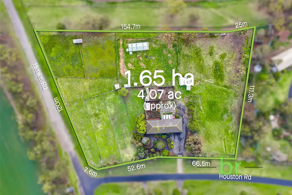 Lara 4 Slaapkamer FAMILY HOME ON 4 ACRES IN THE NORTH WESTERN GROWTH POCKET