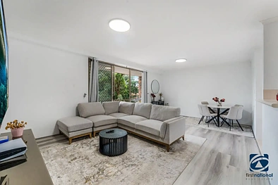Liverpool 2 Bedroom Sun Filled Apartment with Excellent Presentation