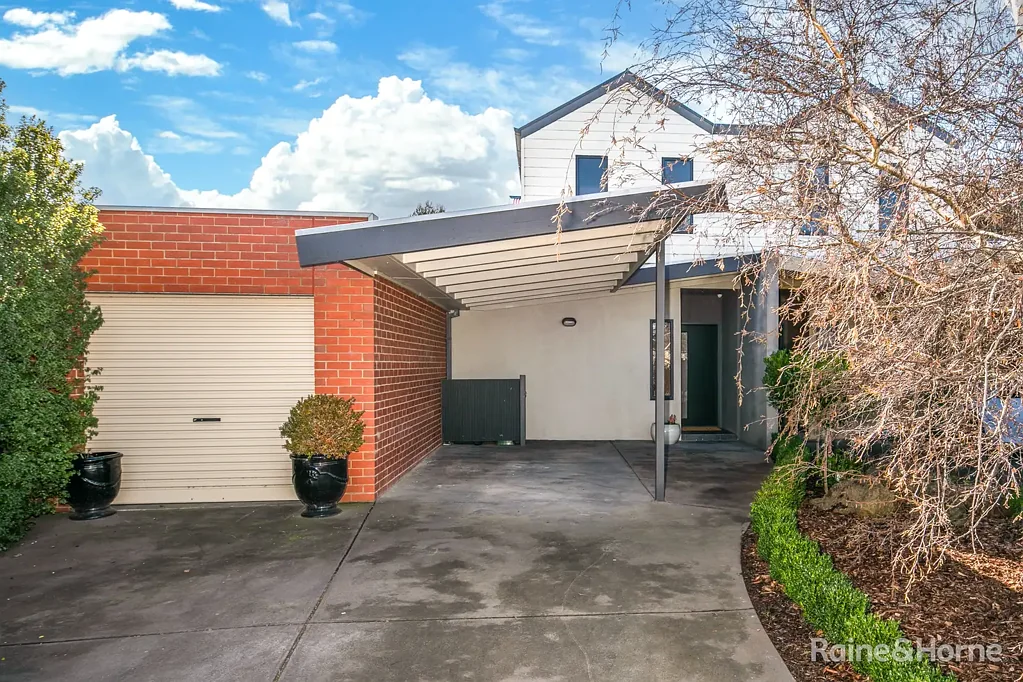 7 Morris Crt, Sunbury, VIC 3429