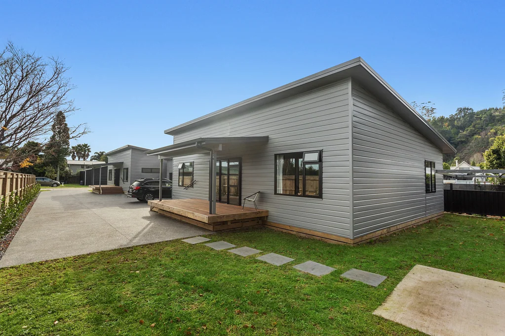 Whakatane 6部屋 Two townhouses, one title