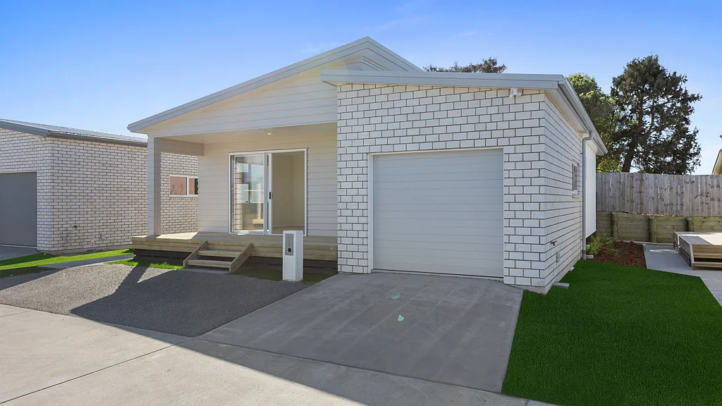 Papamoa 2 Bedroom Too much house? Time for a change