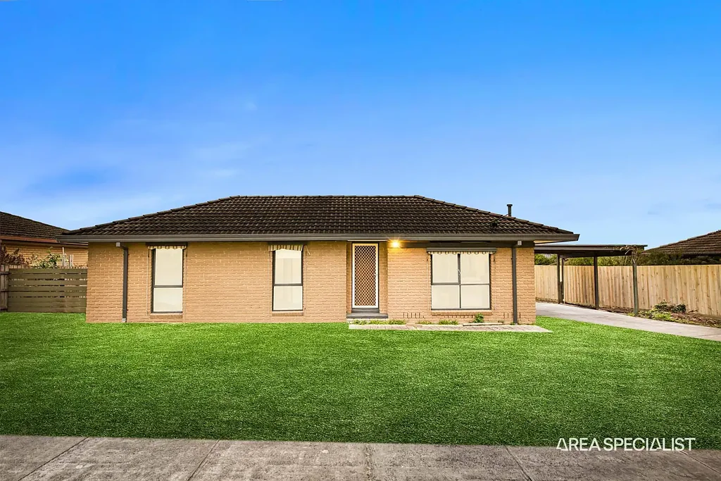 Pakenham 3 Bedroom Beautiful 3-Bedroom Haven in the Heart of Pakenham