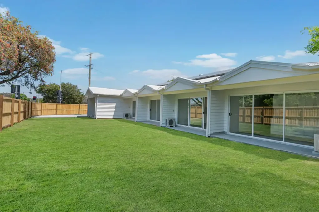 NEAR NEW ONE BEDROOM UNIT – ELECTRICITY AND WATER INCLUDED IN RENT