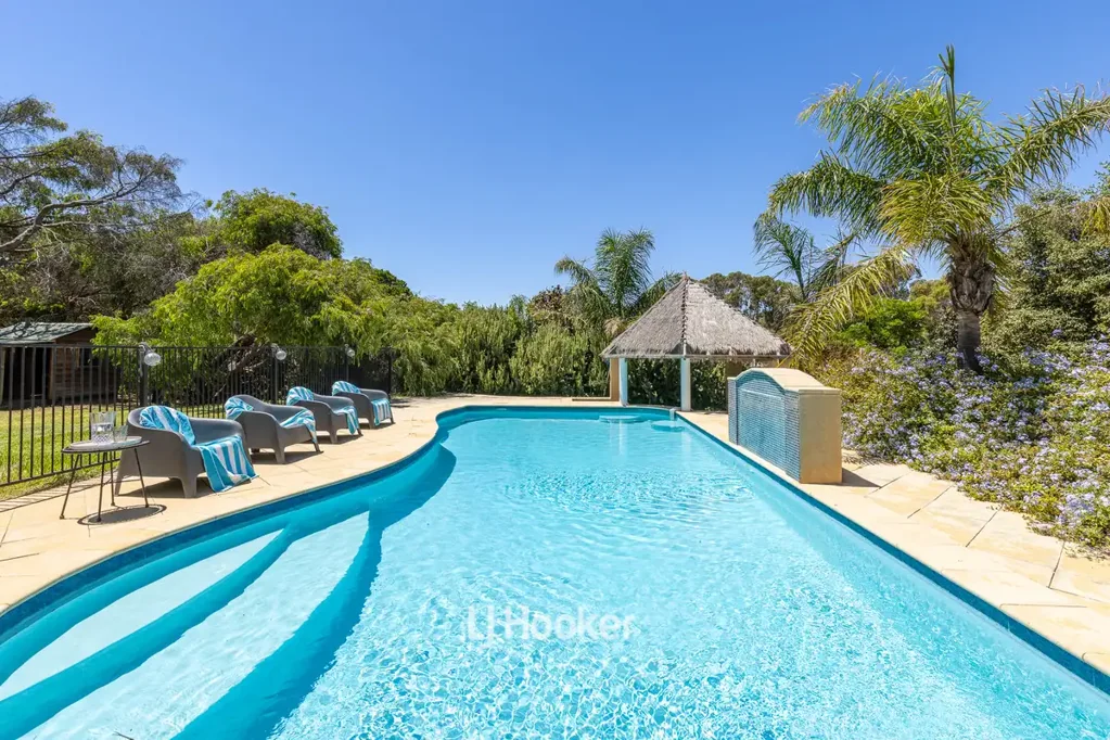 18 West Coast Drive, Binningup, WA 6233